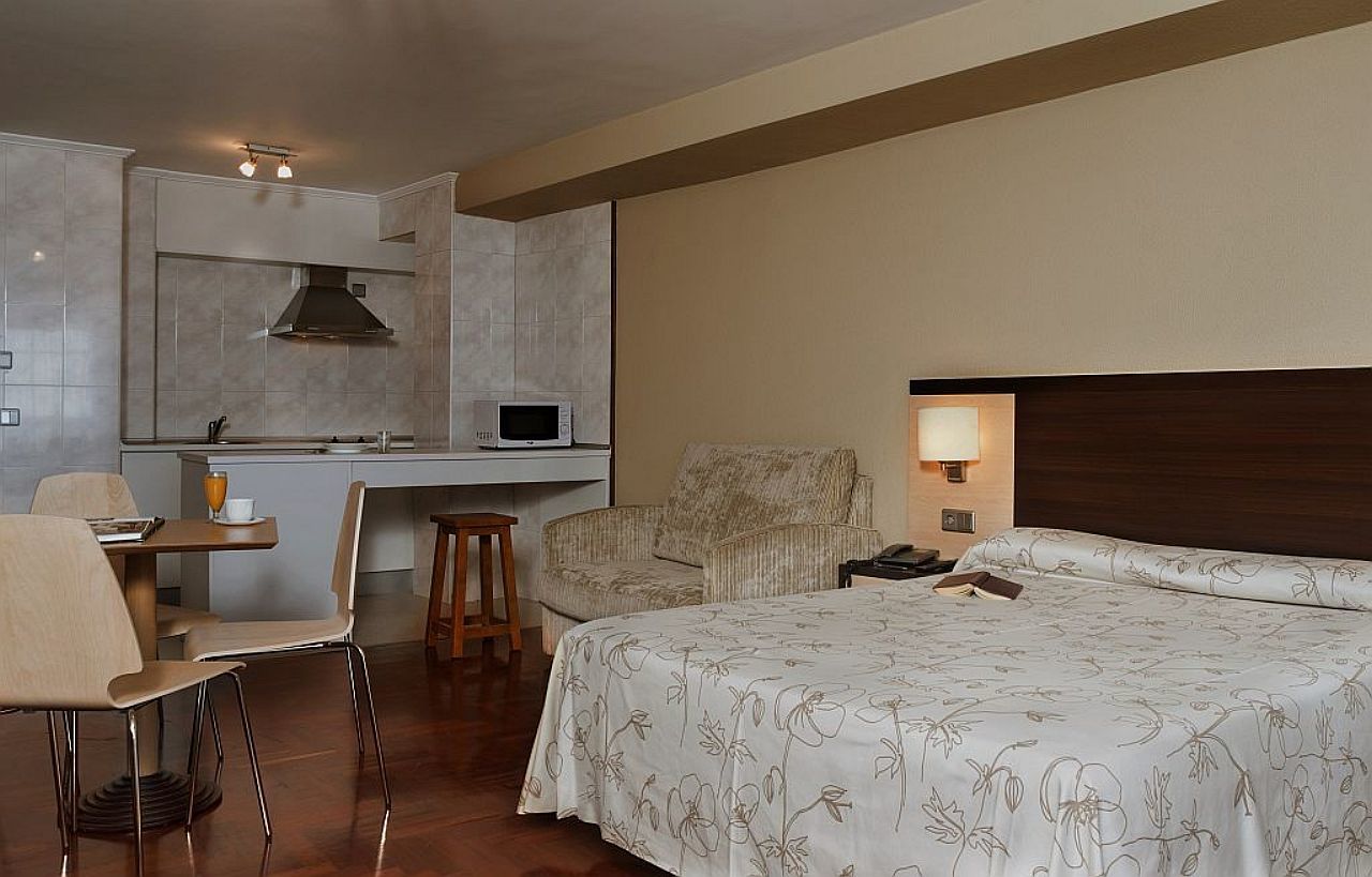 Apartamentos Portazgo A Coruña Zewnętrze zdjęcie